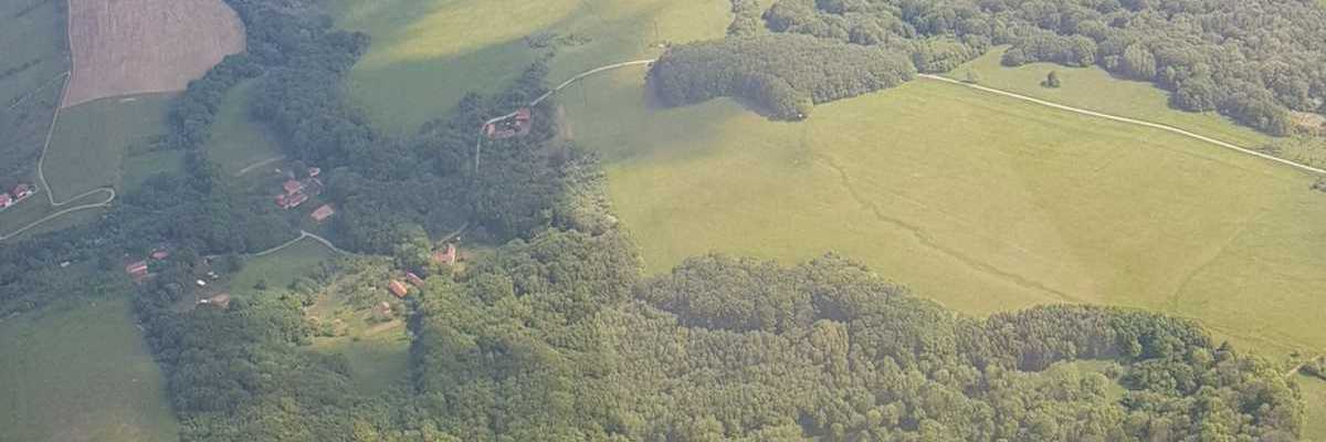 Flugwegposition um 13:29:23: Aufgenommen in der Nähe von Okres Myjava, Slowakei in 1305 Meter